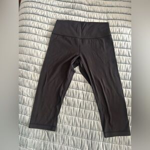 lululemon athletica Black  High-Waisted Stretchy Capri Leggings